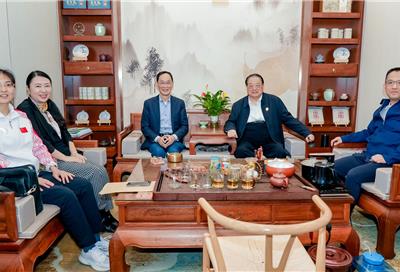 原文化部副部长潘震宙、中国人民解放军国防大学原副政委李殿仁中将