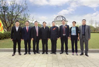 十二届全国政协副主席齐续春与会嘉宾